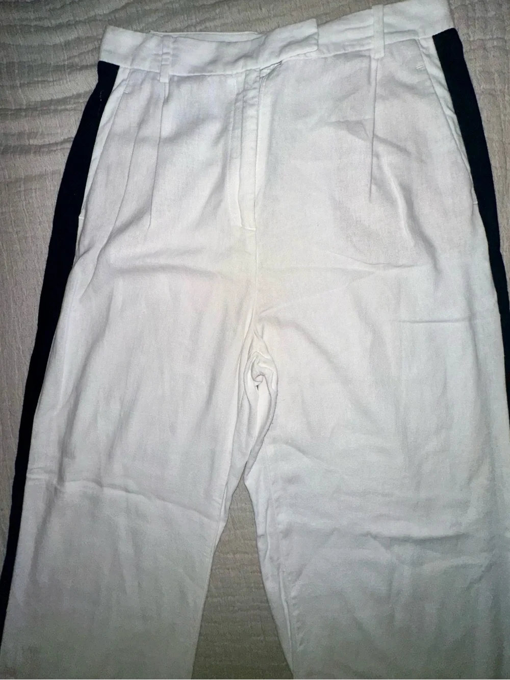 Zara White Linen Pants with Black Waist Label Detail